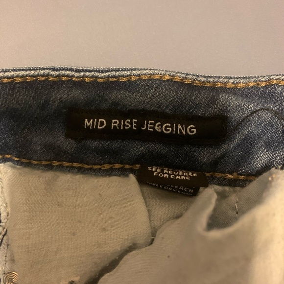 Rue 21 mid high rise jeggings women’s (junior) used good condition - Picture 4 of 4